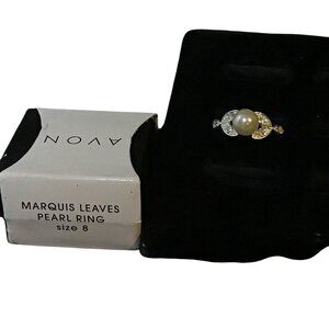 Avon Silver Tone Marquis Leaves Pearl Ring Size 8 (R150 A & B)